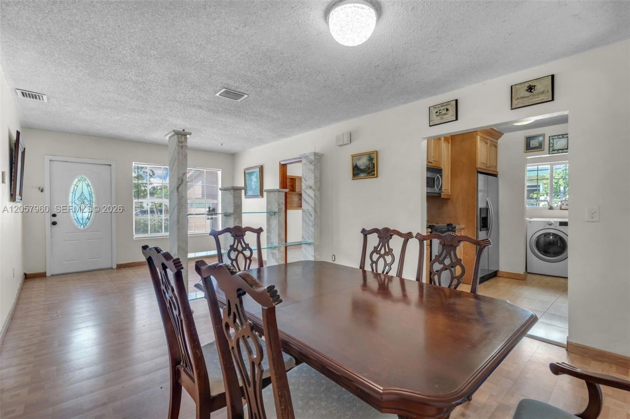 267 E 56th St, Hialeah, FL 33013 Photo