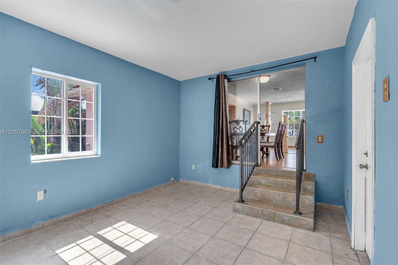 267 E 56th St, Hialeah, FL 33013 Photo