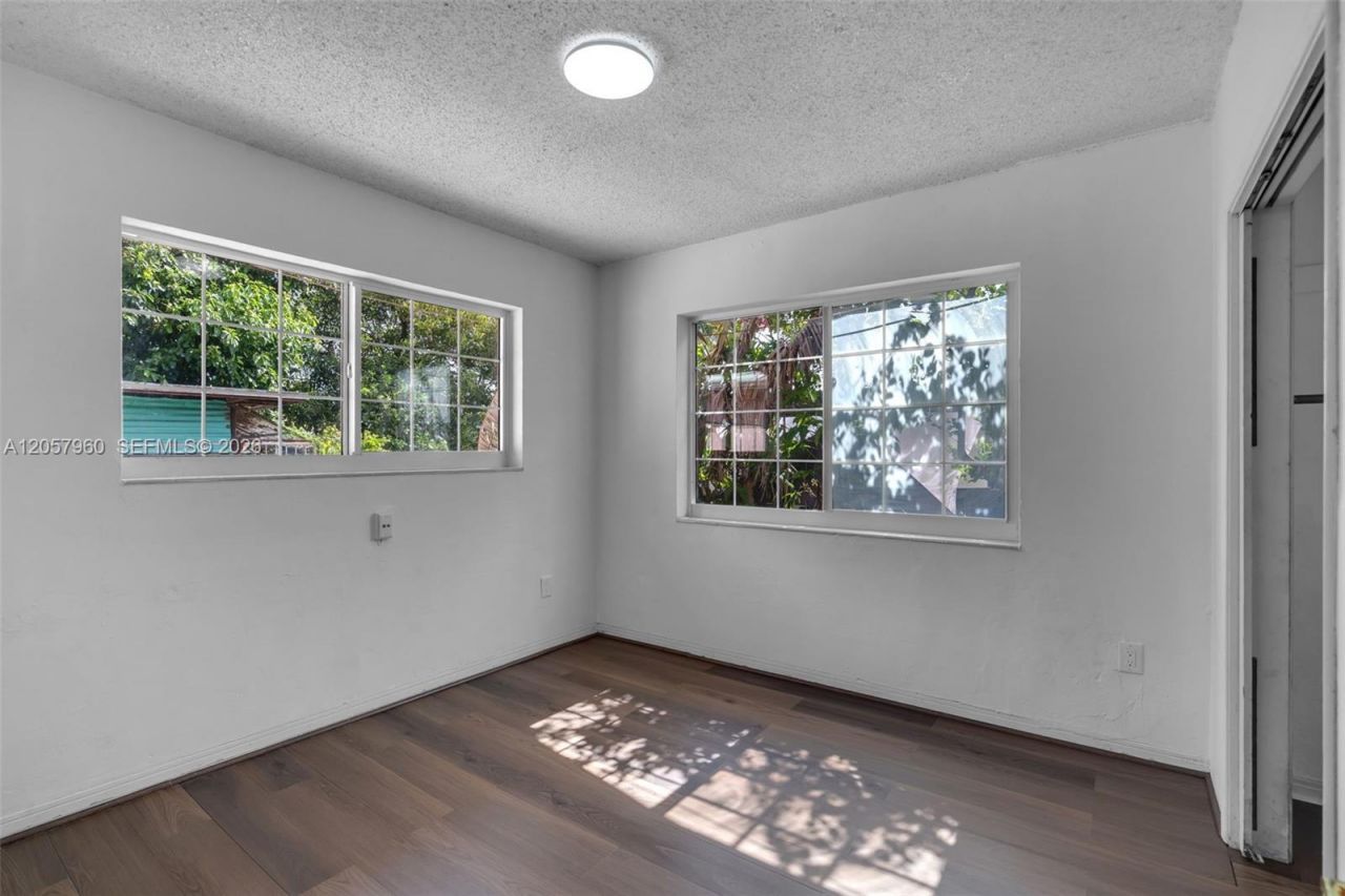 267 E 56th St, Hialeah, FL 33013 Photo