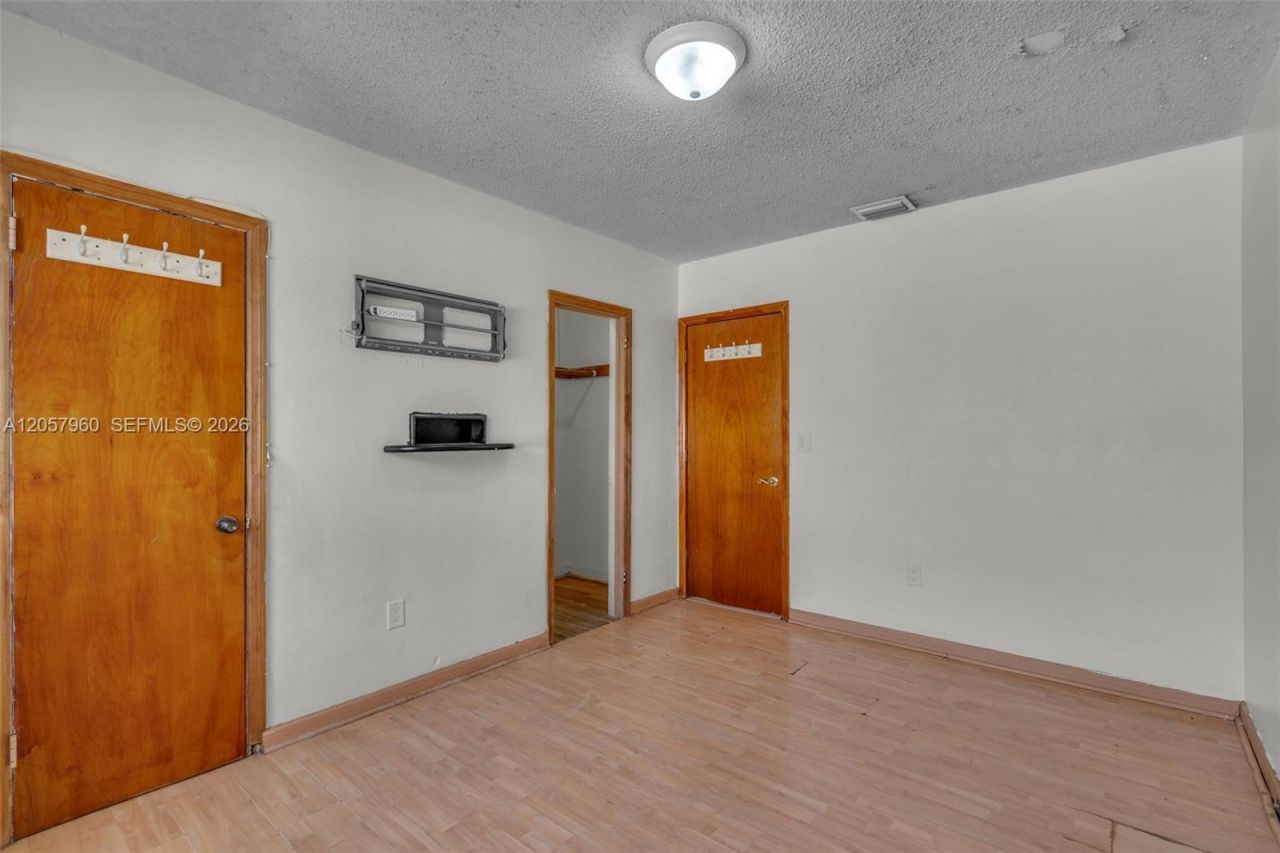 267 E 56th St, Hialeah, FL 33013 Photo