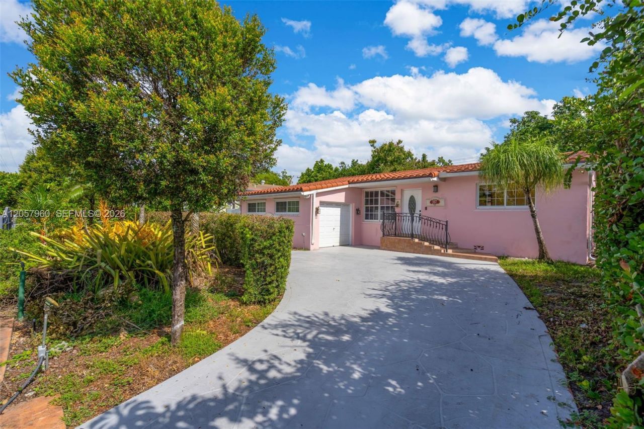 267 E 56th St, Hialeah, FL 33013 Photo