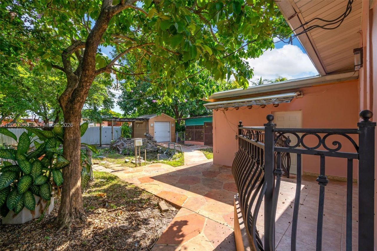 267 E 56th St, Hialeah, FL 33013 Photo