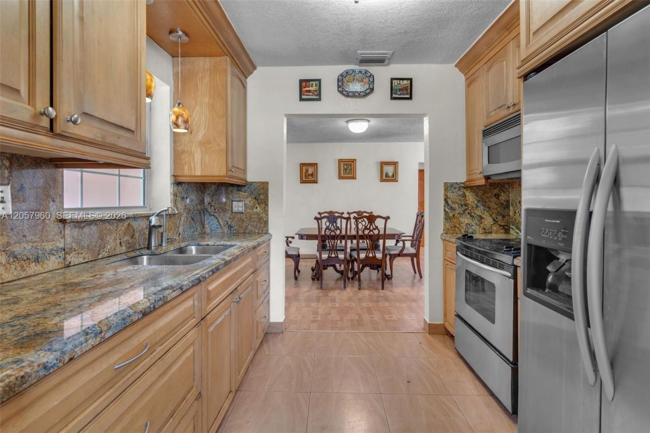 267 E 56th St, Hialeah, FL 33013 Photo