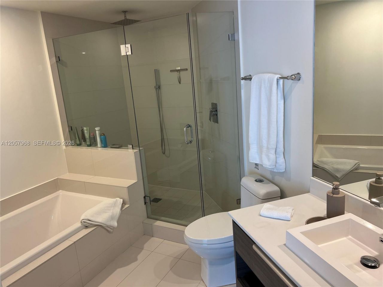 1100 S Miami Ave , Unit 2910, Miami, FL 33130 Photo