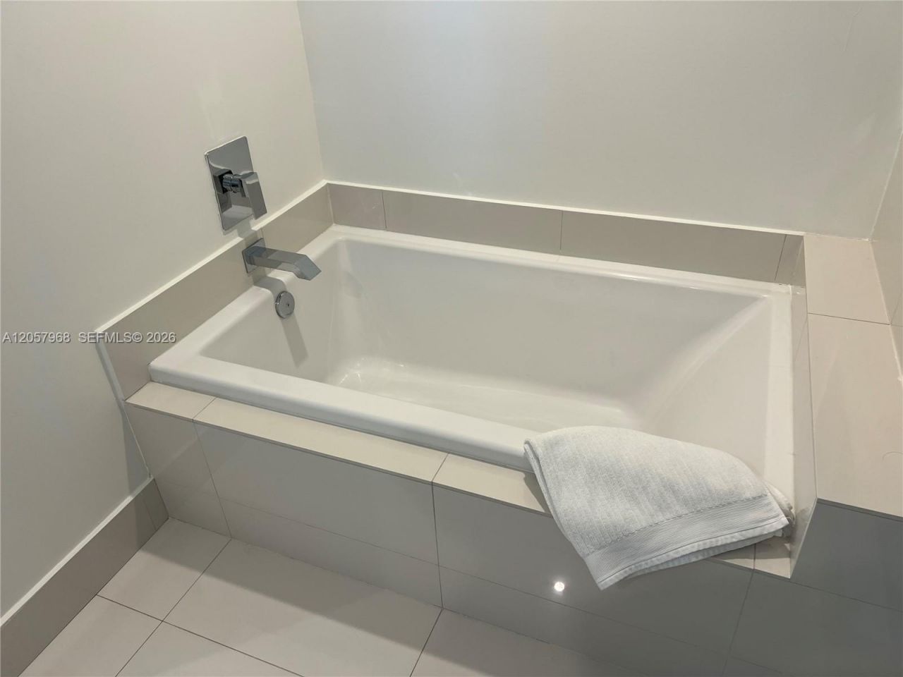 1100 S Miami Ave , Unit 2910, Miami, FL 33130 Photo