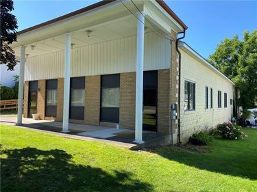 82 W Genesee Street , Clyde, NY 14433