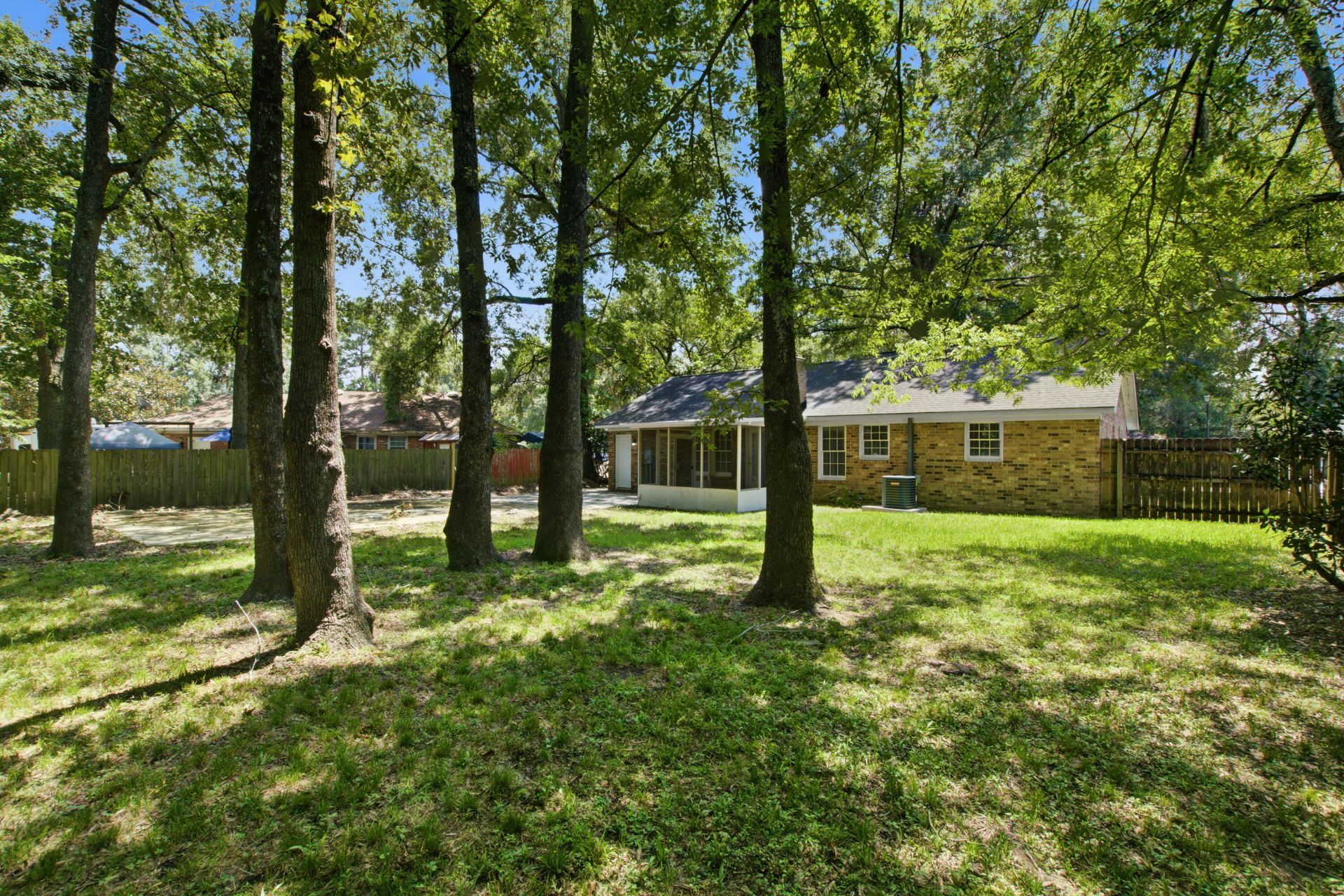 2 Burnt Mills Road Photo 40