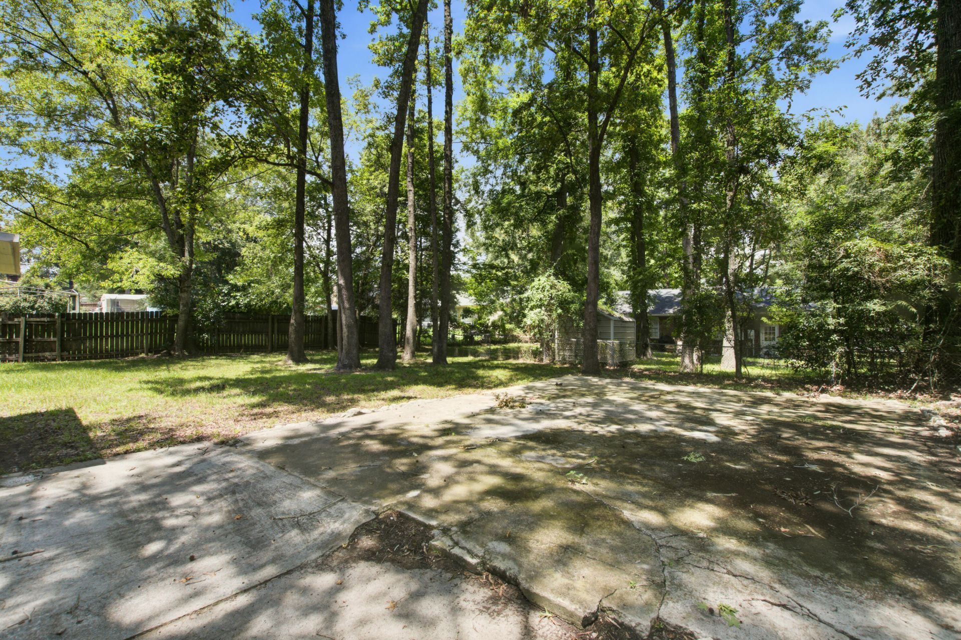 2 Burnt Mills Road Photo 43