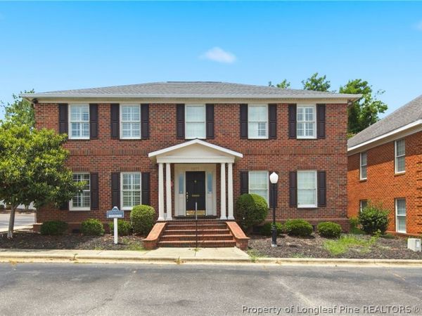 2577 Ravenhill Drive , Fayetteville, NC 28303