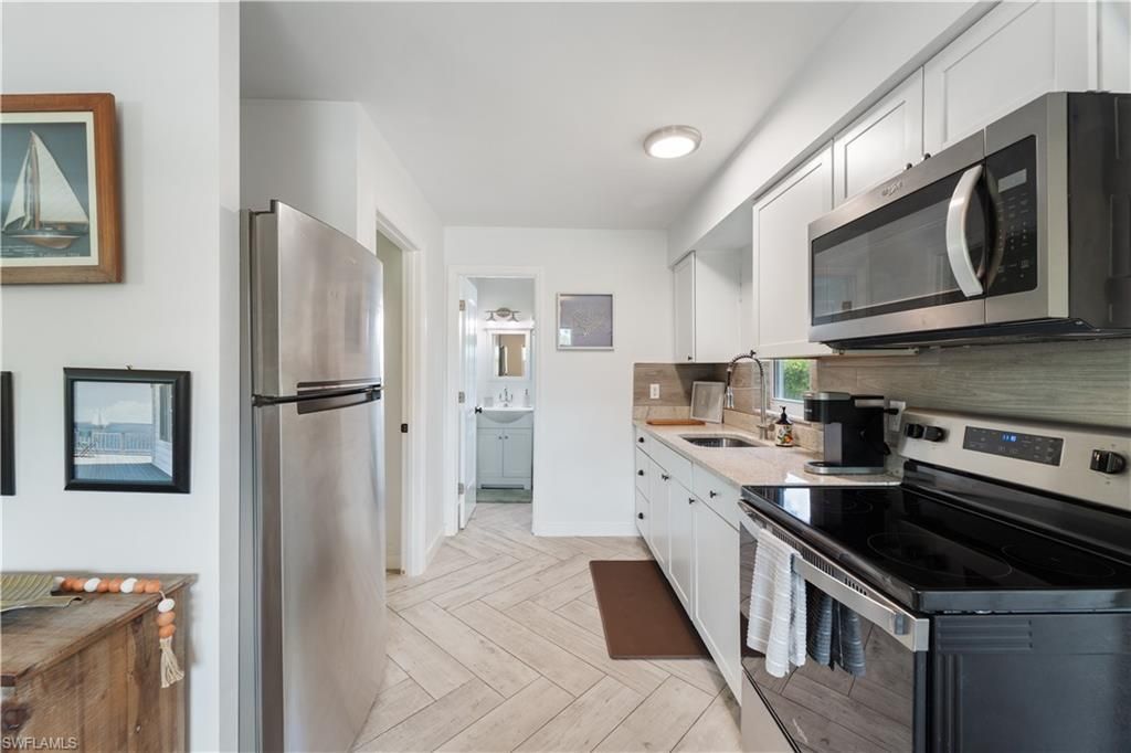 3365 Estey Ave , Naples, FL 34104 Photo