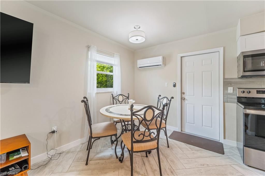 3365 Estey Ave , Naples, FL 34104 Photo