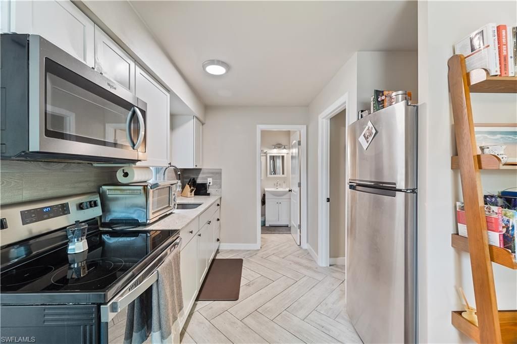 3365 Estey Ave , Naples, FL 34104 Photo
