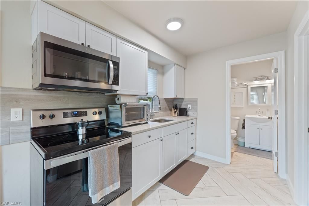 3365 Estey Ave , Naples, FL 34104 Photo