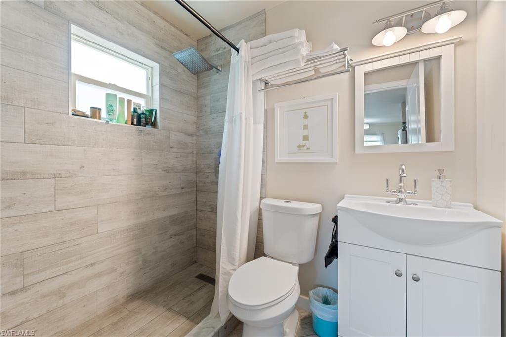 3365 Estey Ave , Naples, FL 34104 Photo
