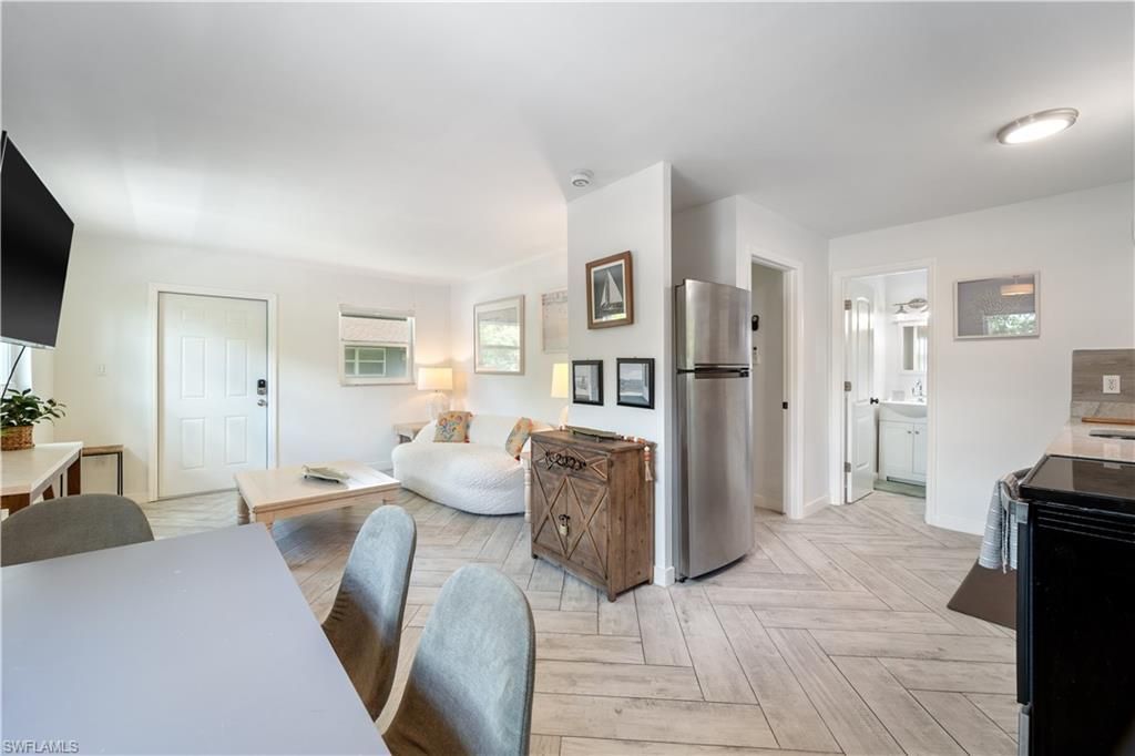3365 Estey Ave , Naples, FL 34104 Photo