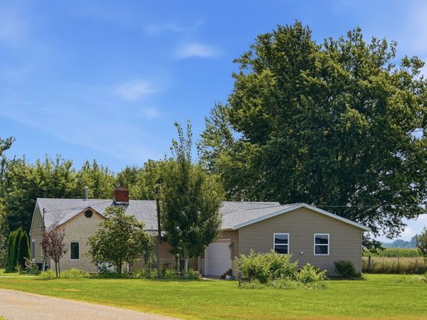 1168 Corregidor Road , Amboy, IL 61310
