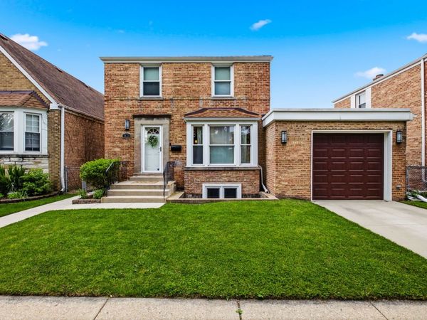 3634 N Pontiac Avenue , Chicago, IL 60634