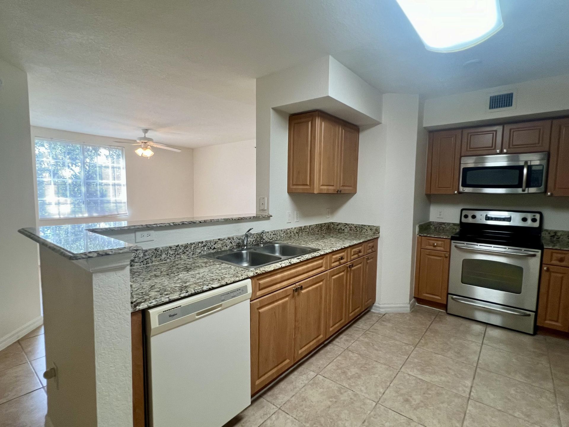 6760 Heritage Grande, Unit 6302, Boynton Beach, FL 33437 Photo
