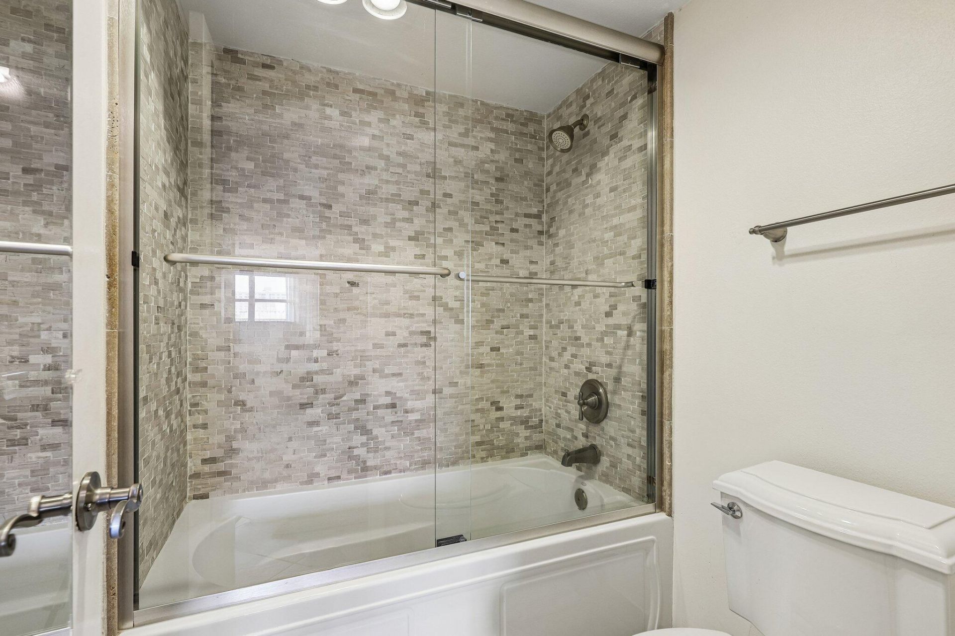 2000 S Ocean Boulevard, Unit 3L, Lauderdale by the Sea, FL 33062 Photo