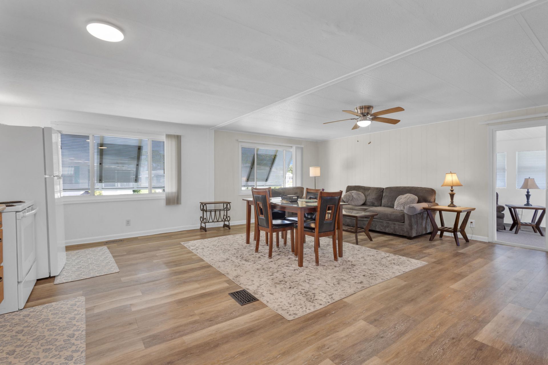 140 NE Pinelake Village Boulevard, Jensen Beach, FL 34957 Photo