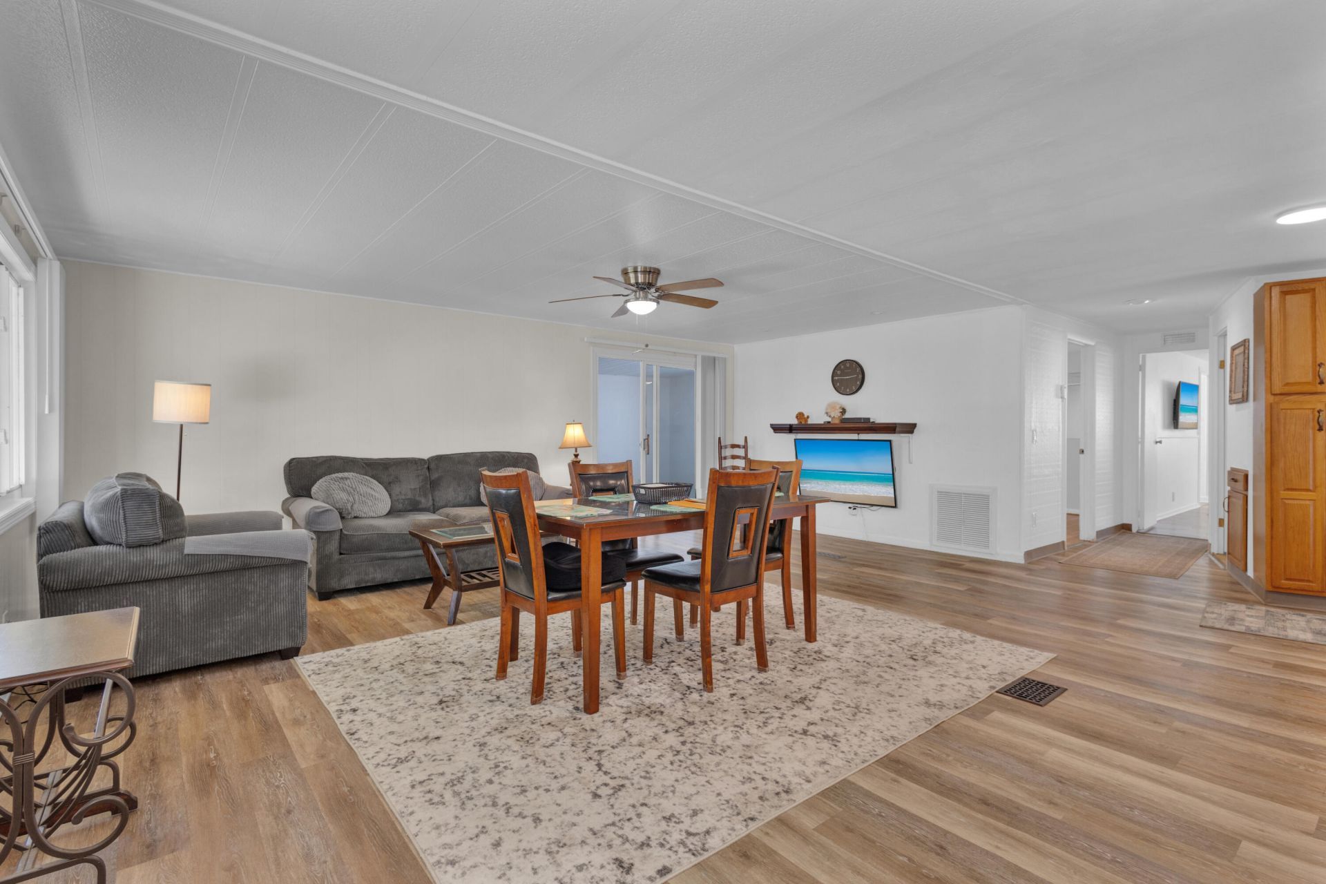 140 NE Pinelake Village Boulevard, Jensen Beach, FL 34957 Photo
