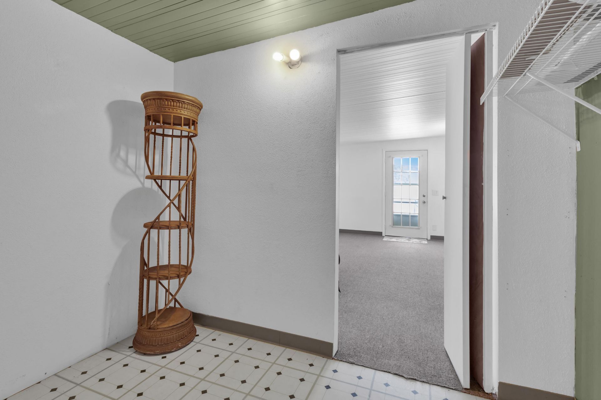 140 NE Pinelake Village Boulevard, Jensen Beach, FL 34957 Photo