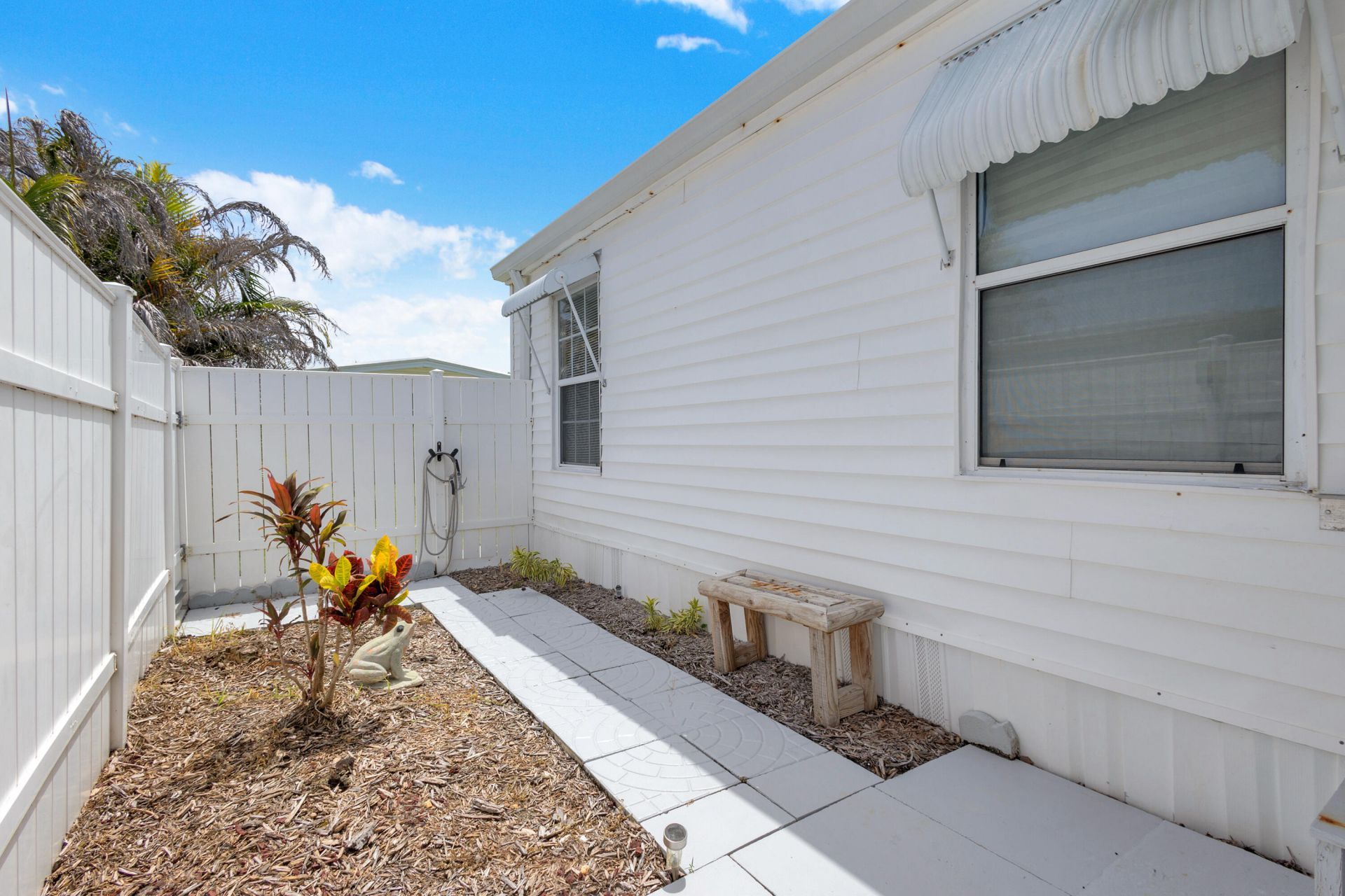 140 NE Pinelake Village Boulevard, Jensen Beach, FL 34957 Photo