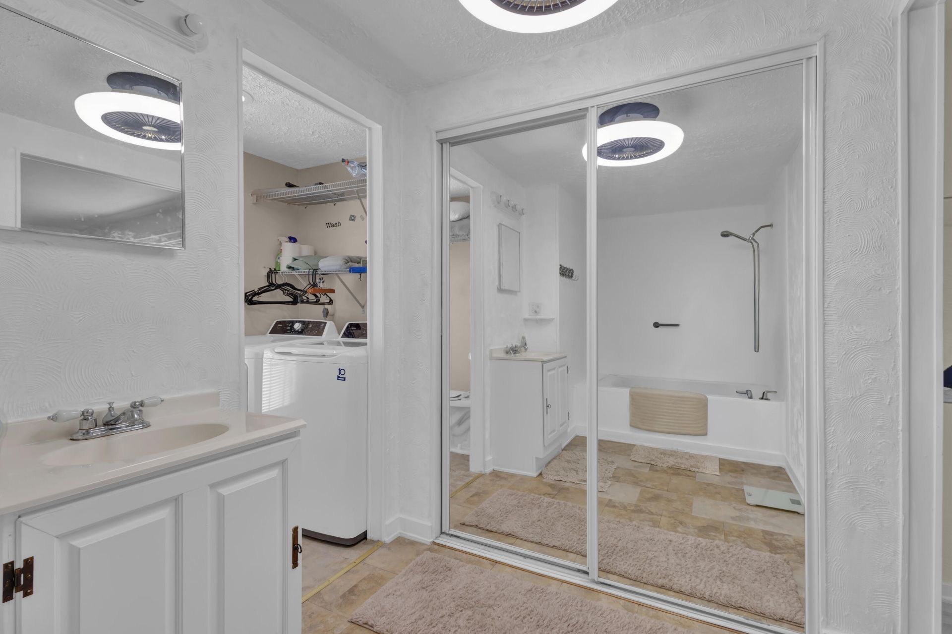 140 NE Pinelake Village Boulevard, Jensen Beach, FL 34957 Photo