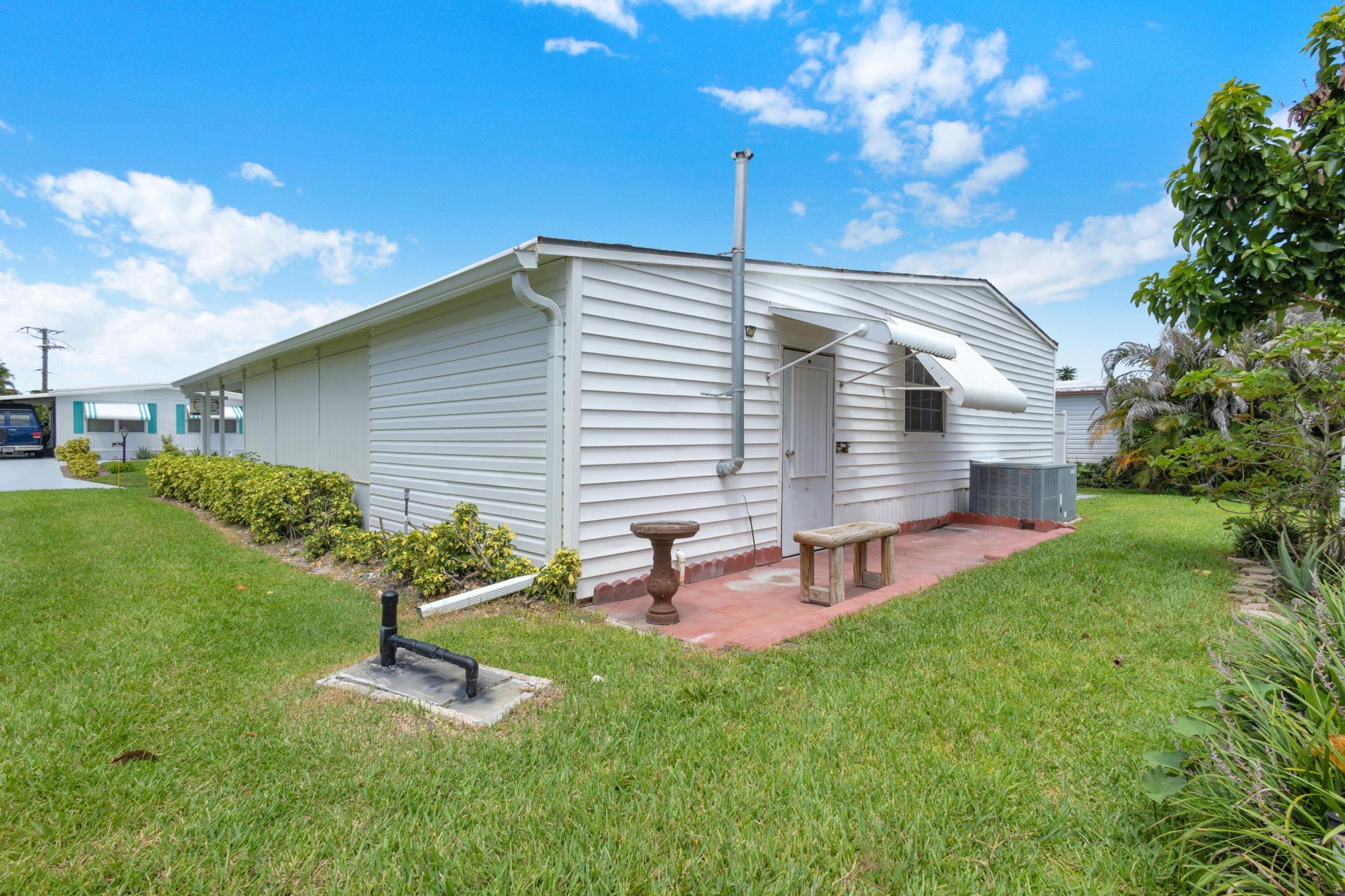 140 NE Pinelake Village Boulevard, Jensen Beach, FL 34957 Photo