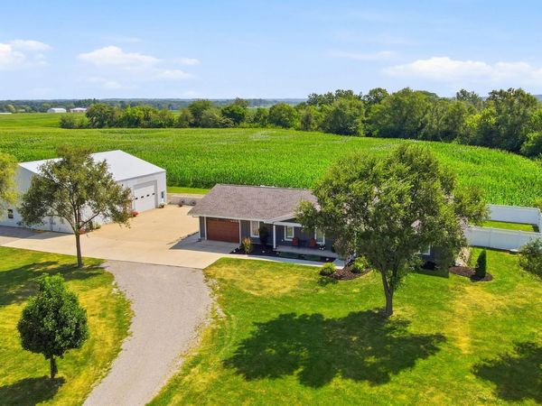 1594 Broad Street, Keosauqua, IA 52565