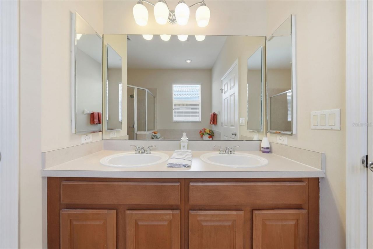 9076 Saint Andrews Way , Mount Dora, FL 32757 Photo