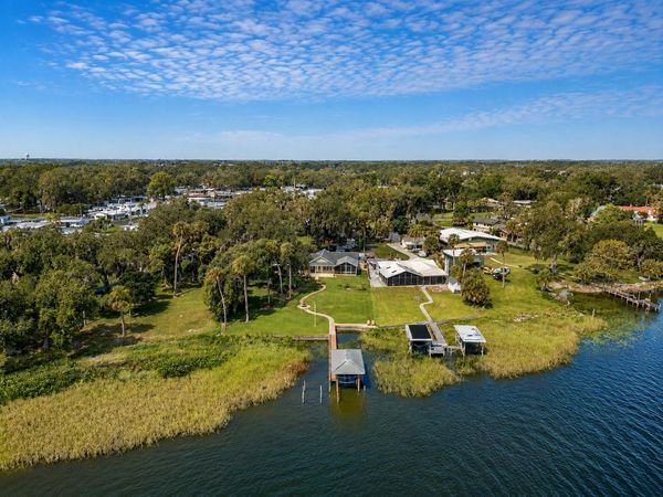606 N SHORE DRIVE , LEESBURG, FL 34748