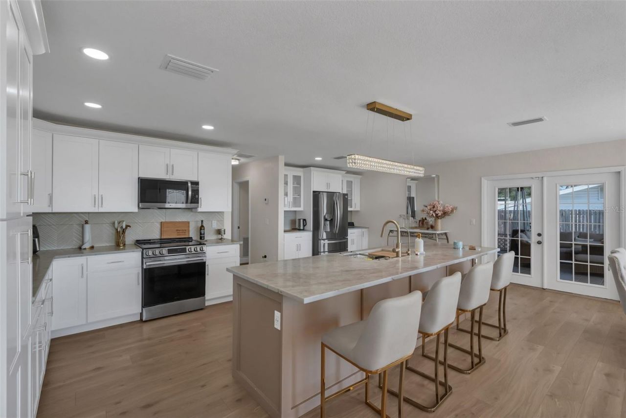 606 N Shore Drive, Leesburg, FL 34748 Photo