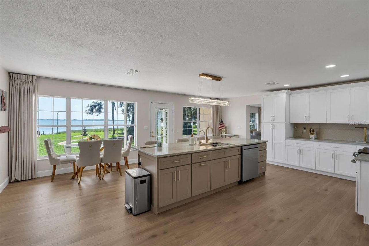 606 N Shore Drive, Leesburg, FL 34748 Photo