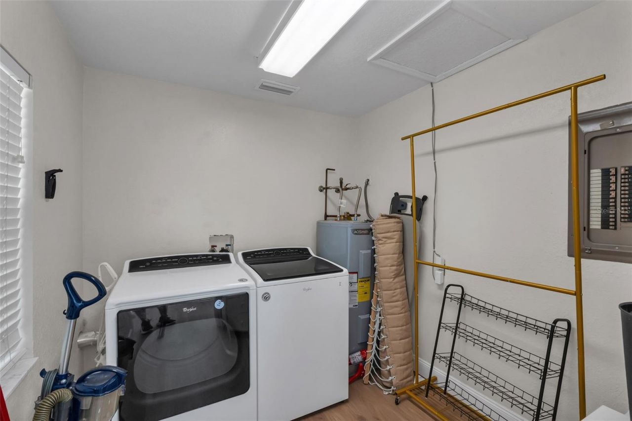 606 N Shore Drive, Leesburg, FL 34748 Photo