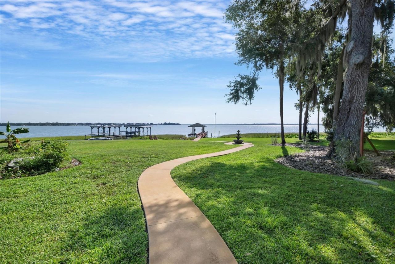 606 N Shore Drive, Leesburg, FL 34748 Photo