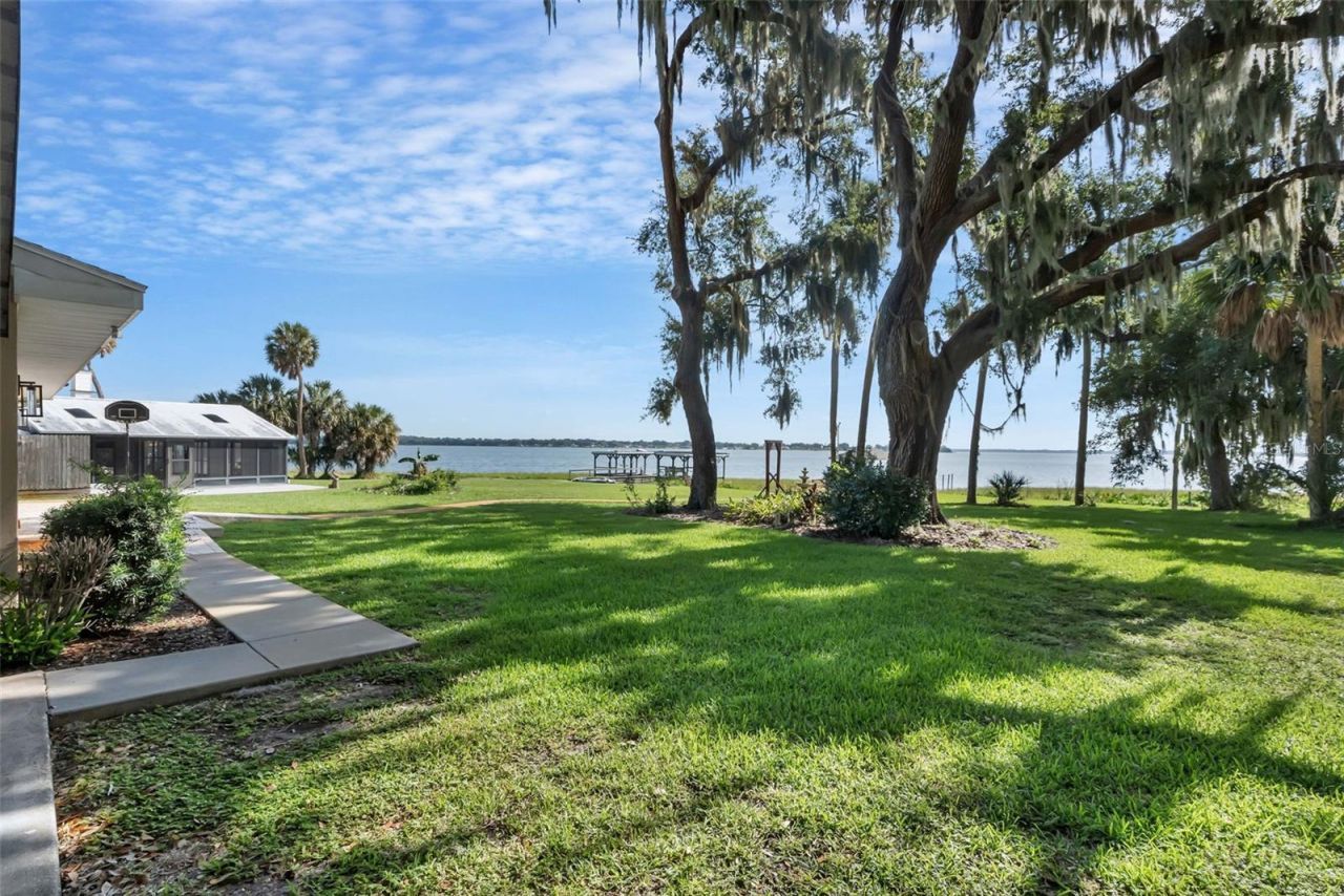 606 N Shore Drive, Leesburg, FL 34748 Photo