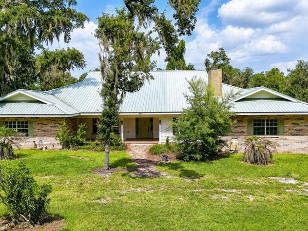 914 S MILLER ROAD , VALRICO, FL 33594