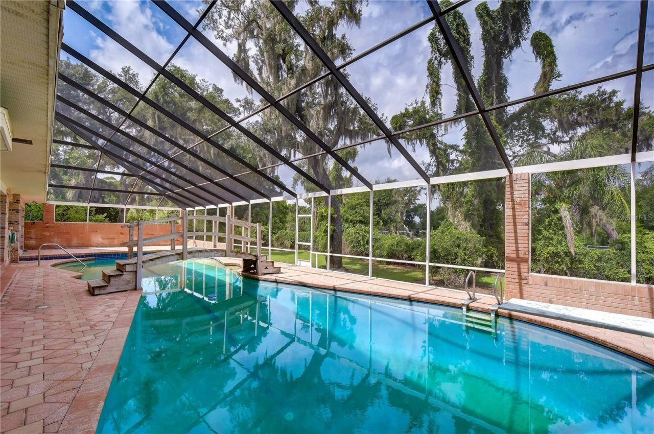 914 S Miller Road, Valrico, FL 33594 Photo