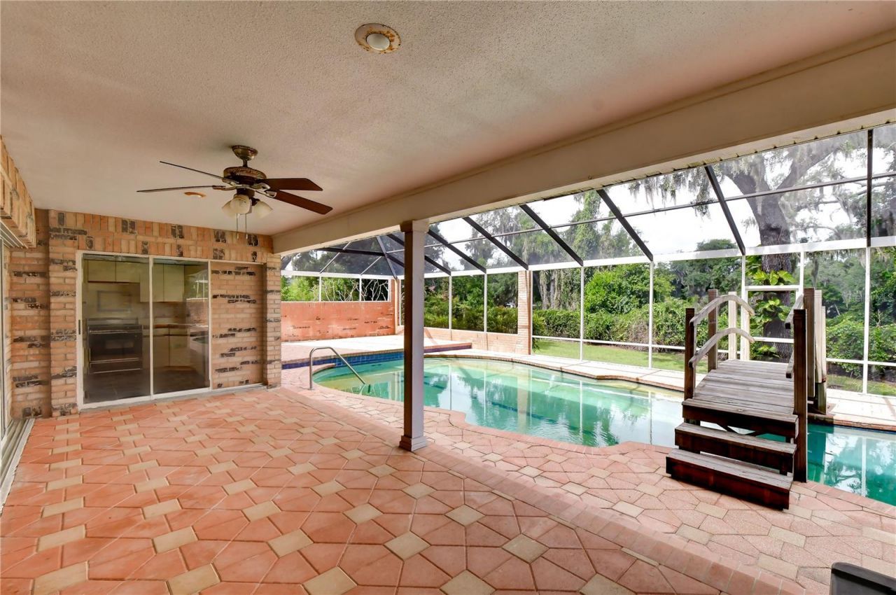 914 S Miller Road, Valrico, FL 33594 Photo