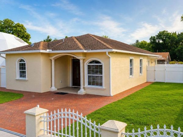 6922 N HALE AVENUE , TAMPA, FL 33614