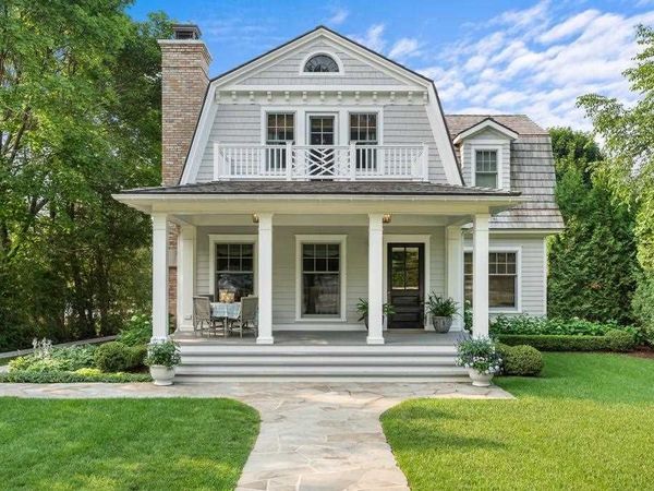 582 E Main Street, Harbor Springs, MI 49740