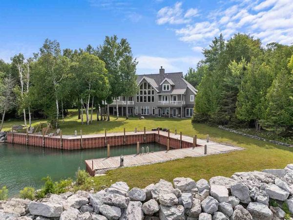35685 S Charles Road, Drummond Island, MI 49726