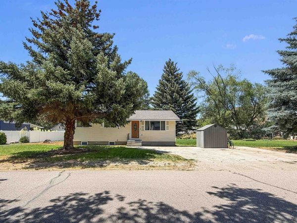 293 Ada St, Inkom, ID 83245