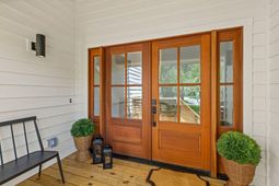1134 Greenview Lane photo 4