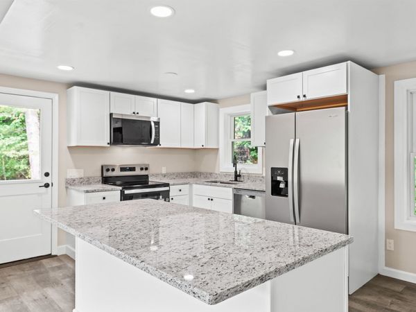 17 Fairway Drive, New Hampton, NH 03256