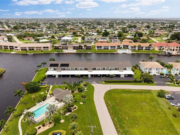 3813 SE 11th PL , Unit 1214, CAPE CORAL, FL 33904