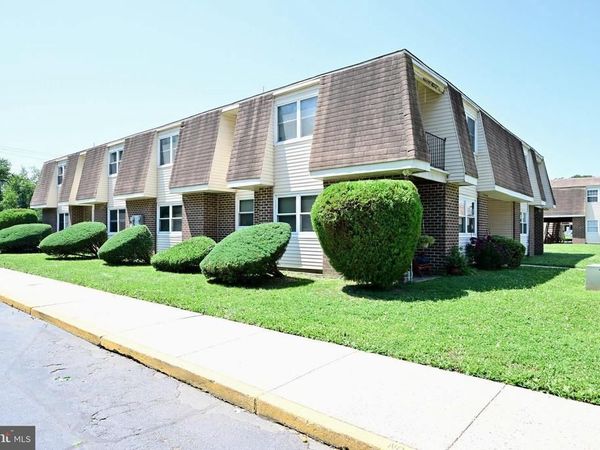 29 8 FLORENCE TOLLGATE PLACE, Unit 8, BURLINGTON, NJ 08016