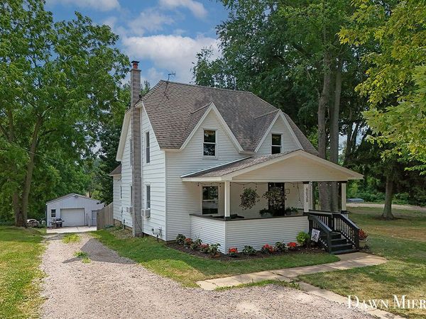 6038 Bancroft Avenue SE, Alto, MI 49302
