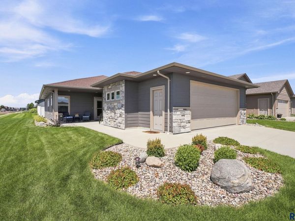 6325 S Buffalo Ridge Ave, Sioux Falls, SD 57108